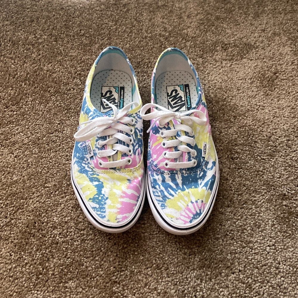 Tie dye Comfy Cush Vans